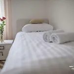 Apartment/room 